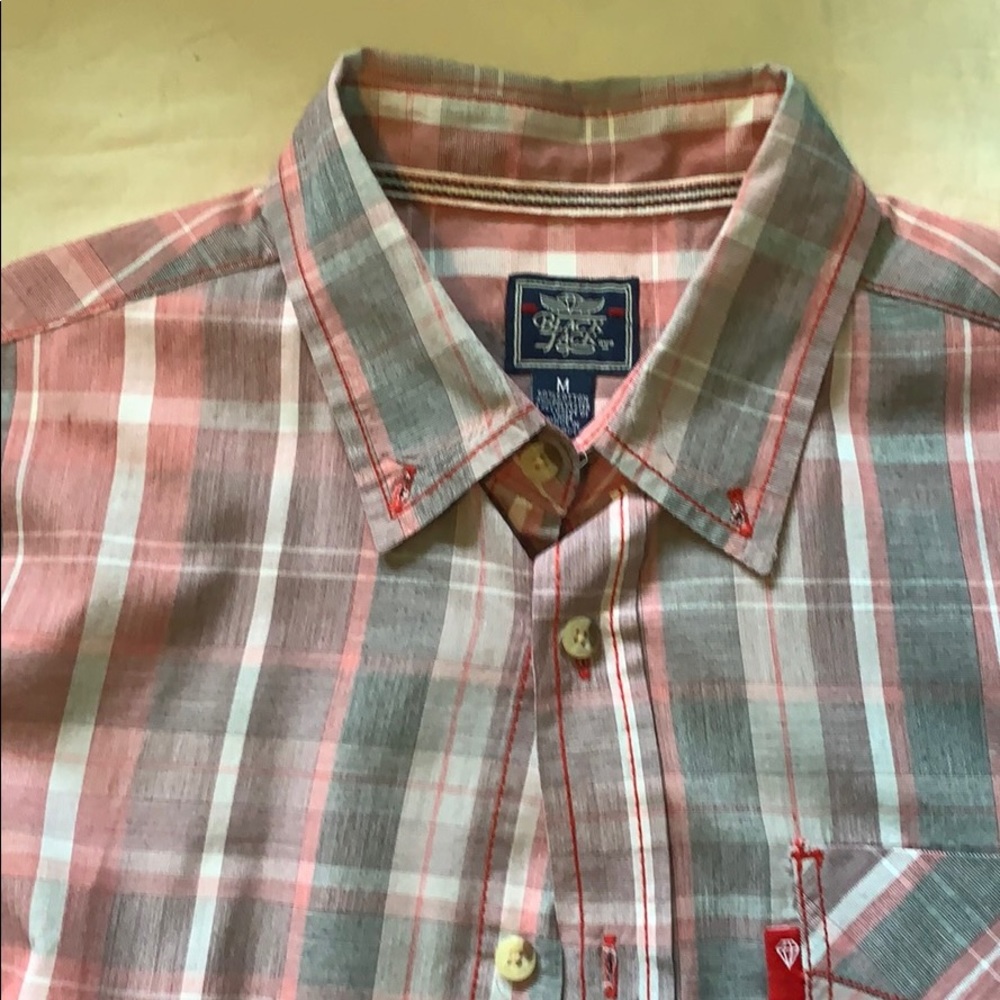 Short sleeve dress shirt